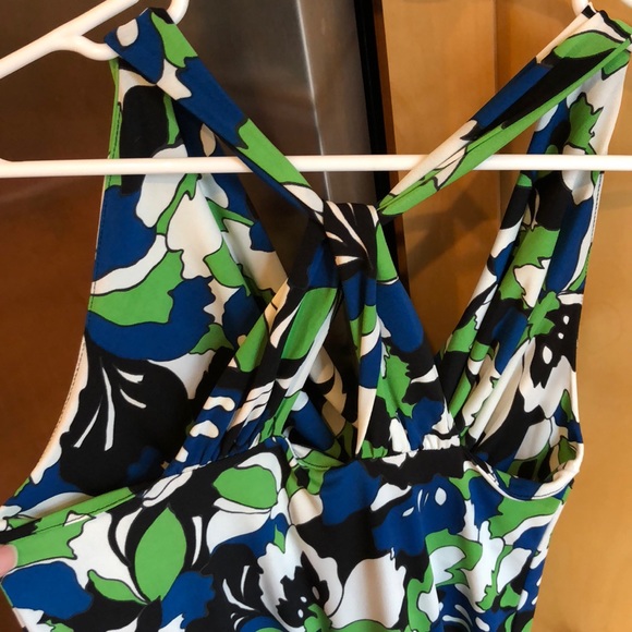 The Limited,racerback tank, banded bottom, small - Picture 4 of 7